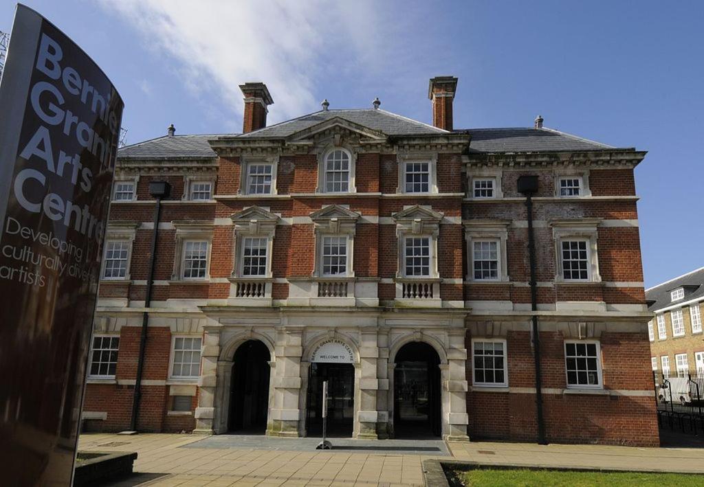 Hale Lodge London Luaran gambar